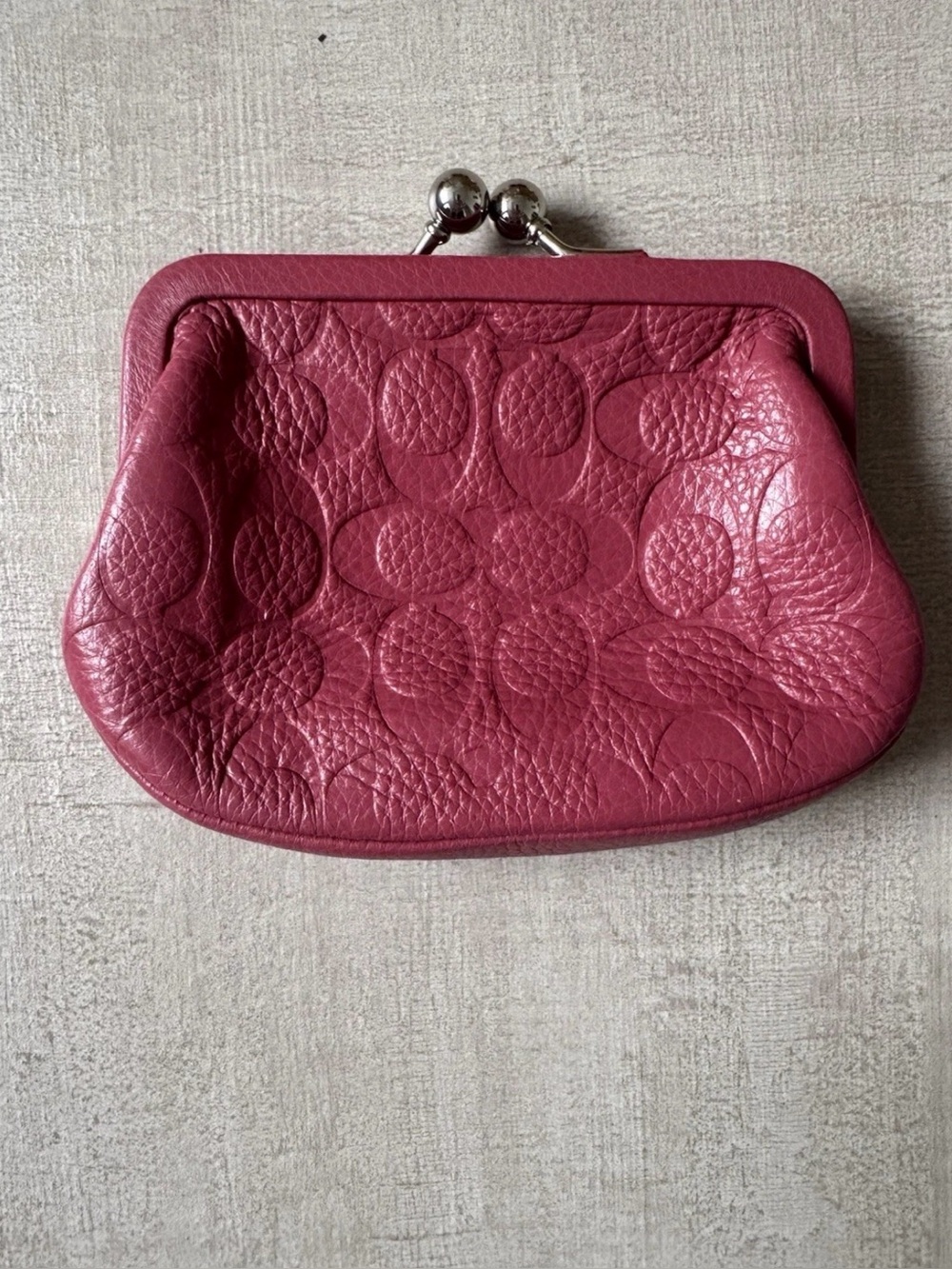 Coach Raspberry Pebble Leather Kiss-Lock Coin Purse - Picture 2 of 3